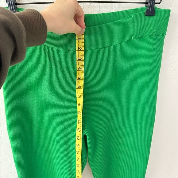 New York and Company Green Ribbed Flare Sweater Pull On Pants XL - Picture 7 of 8